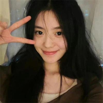 红衣少女